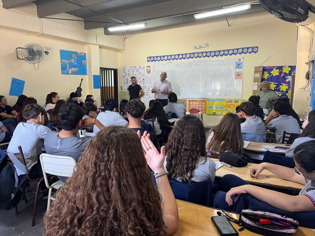 Charla para jóvenes sobre requisitos del primer carnet y educación vial